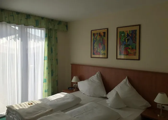 Frick\'S Hotel